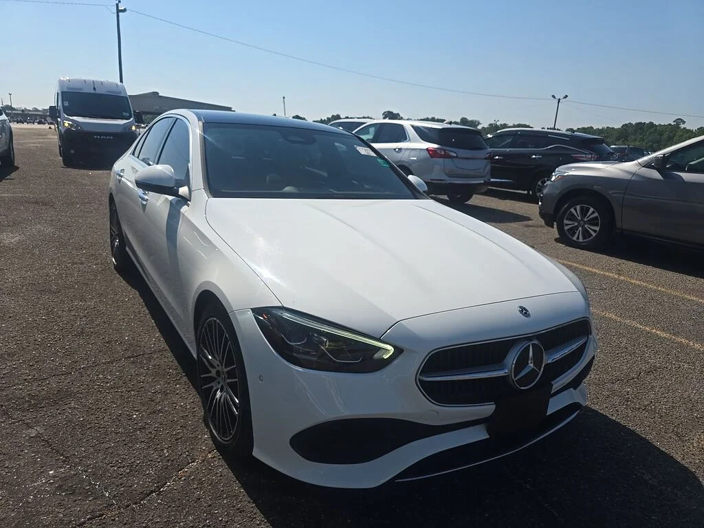 Mercedes C 300, 2.0 L, 2024 il, 85 640 km