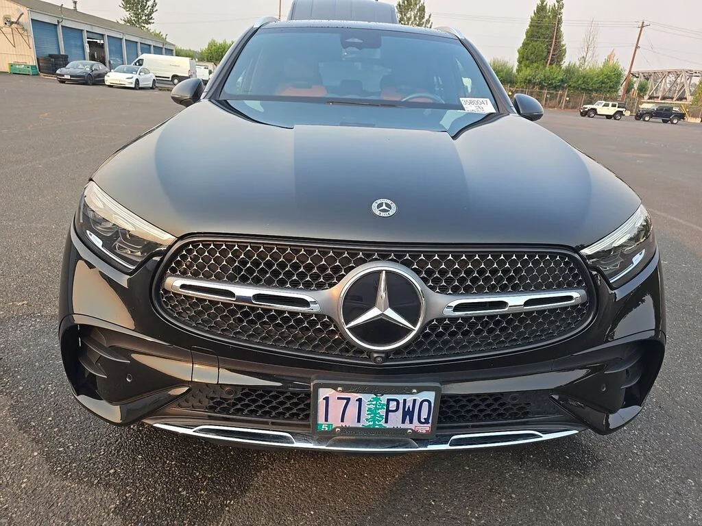 Mercedes GLC 300, 2.0 L, 2024 il, 45 062 km