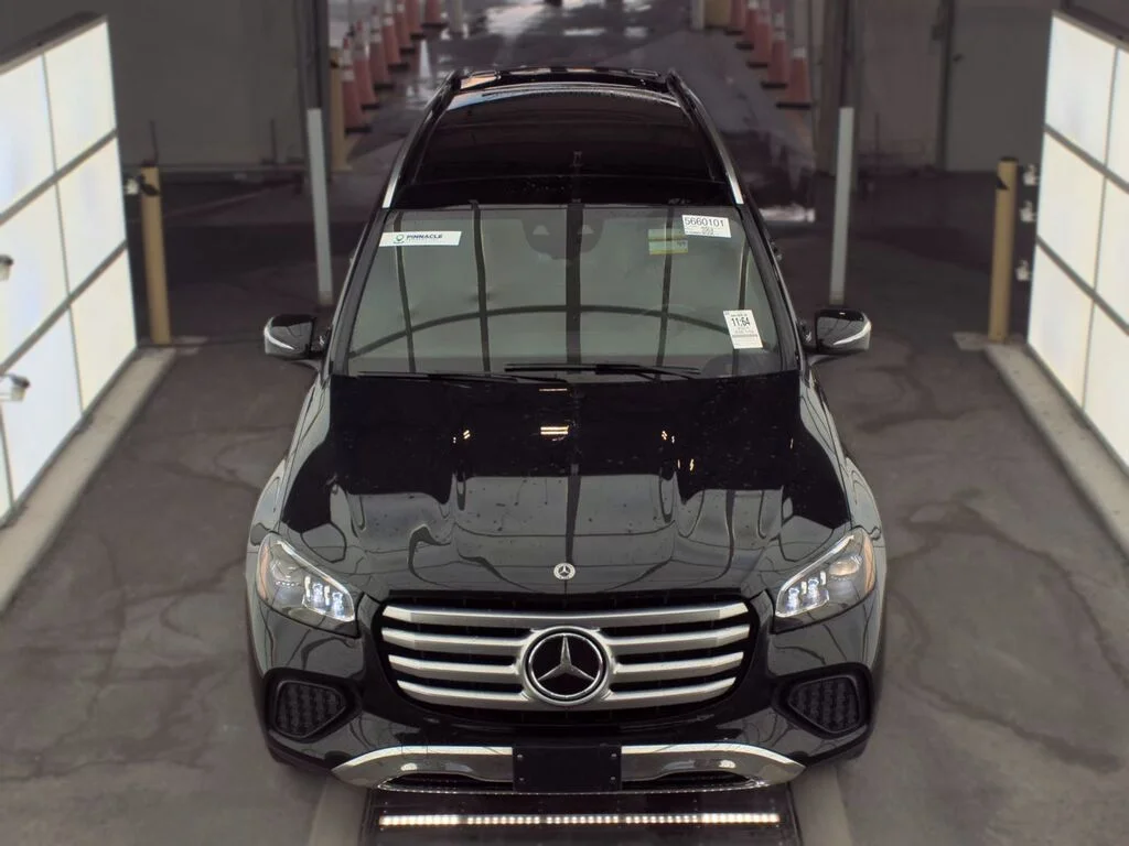 Mercedes GLS 450 4MATIC, 3.0 L, 2024 il, 77 249 km