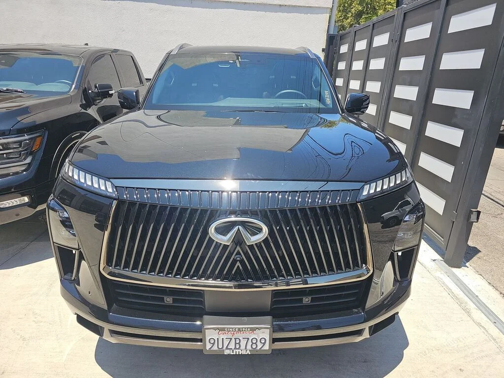 Infiniti QX80, 3.5 L, 2025 il, 14 001 km